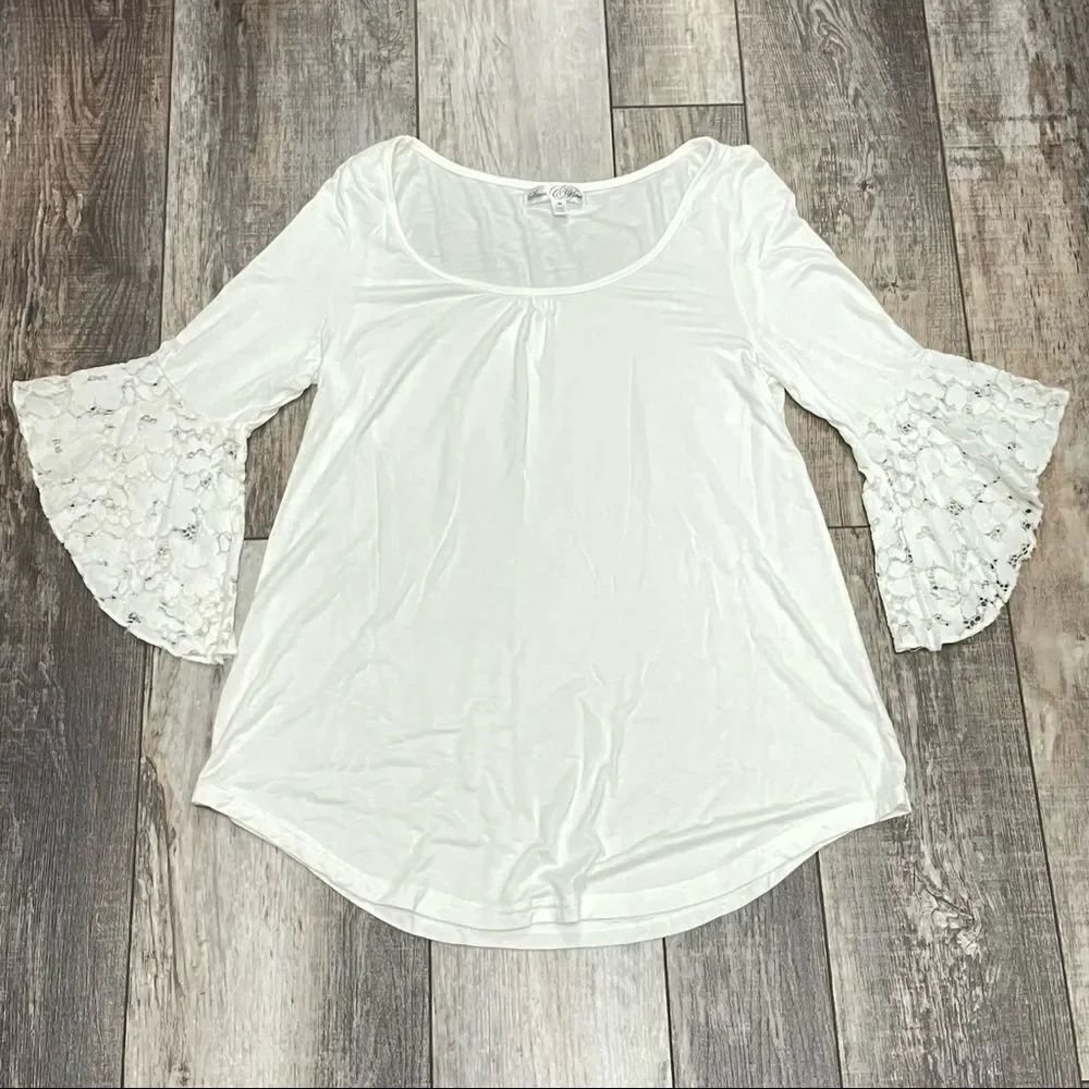 Stem & Vine Blouse White Style T9886M 3/4 Sleeve Lace Detail Size Medium